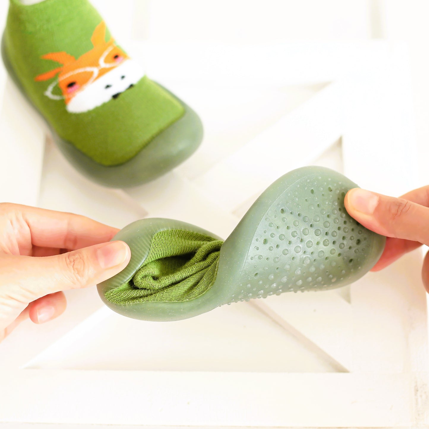 Kinder- Sockenschuhe (Grüner Hirsch)