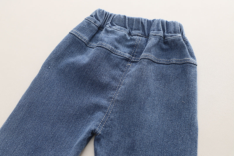 Kombi- Set aus Sweatshirt und Denim, mit Blumenmuster