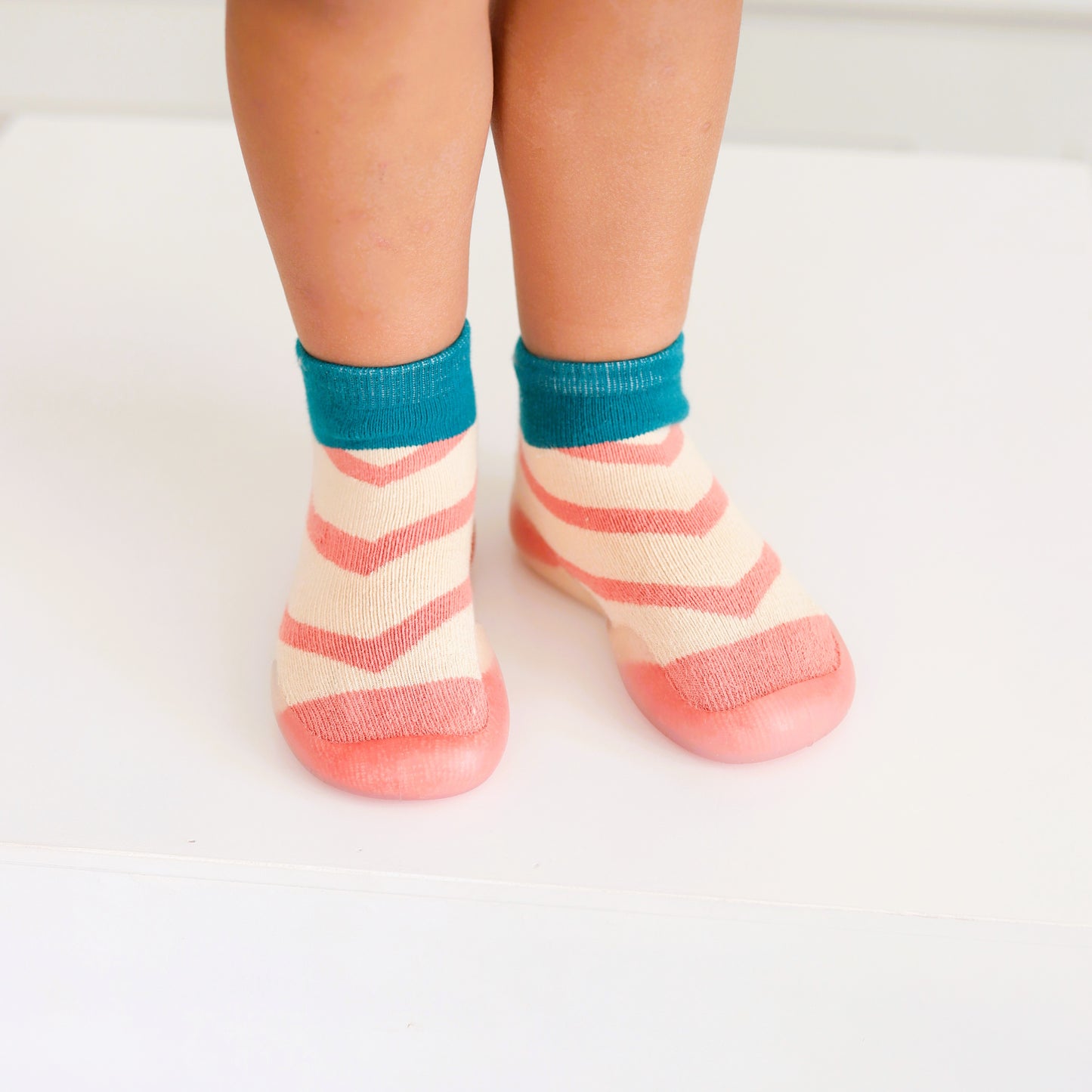 Kinder- Sockenschuhe (Zebra / Rosa- Aquablau)