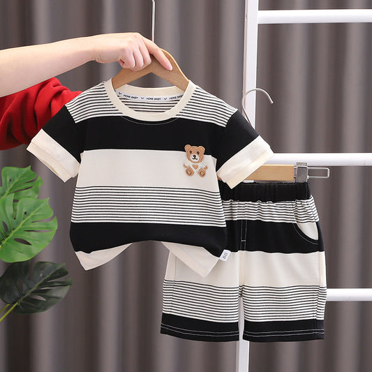 Kombi-Set aus T-Shirt und Shorts